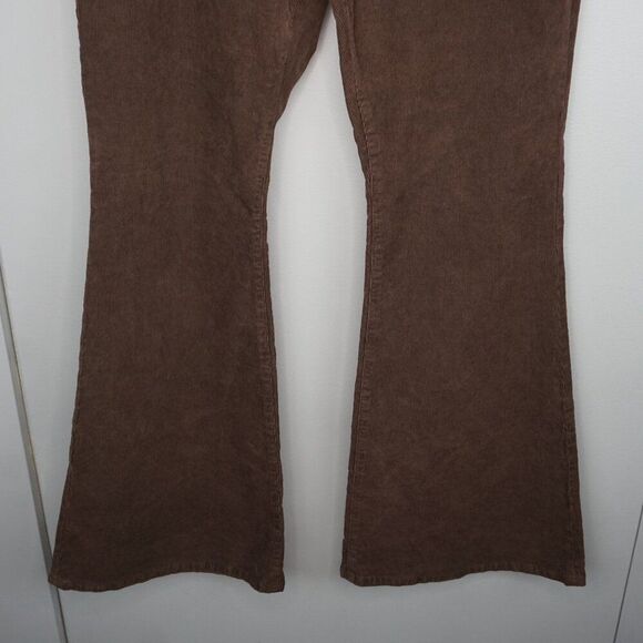 New AG Angeline Corduroy Mid Rise Flare Jeans in Sulfur Bitter Chocolate sz 33 - Picture 7 of 16